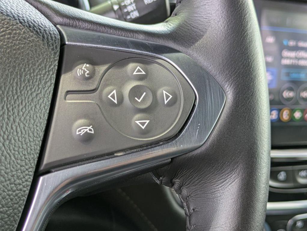 used 2022 Chevrolet Traverse car, priced at $33,484