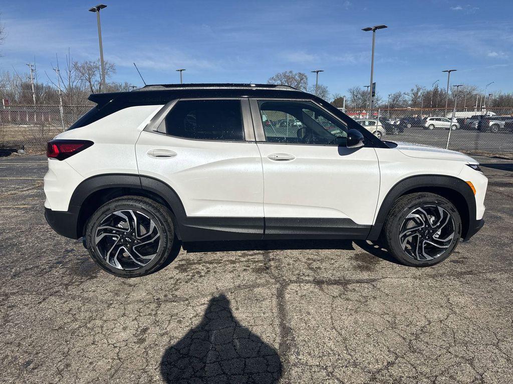 new 2025 Chevrolet TrailBlazer car, priced at $32,804