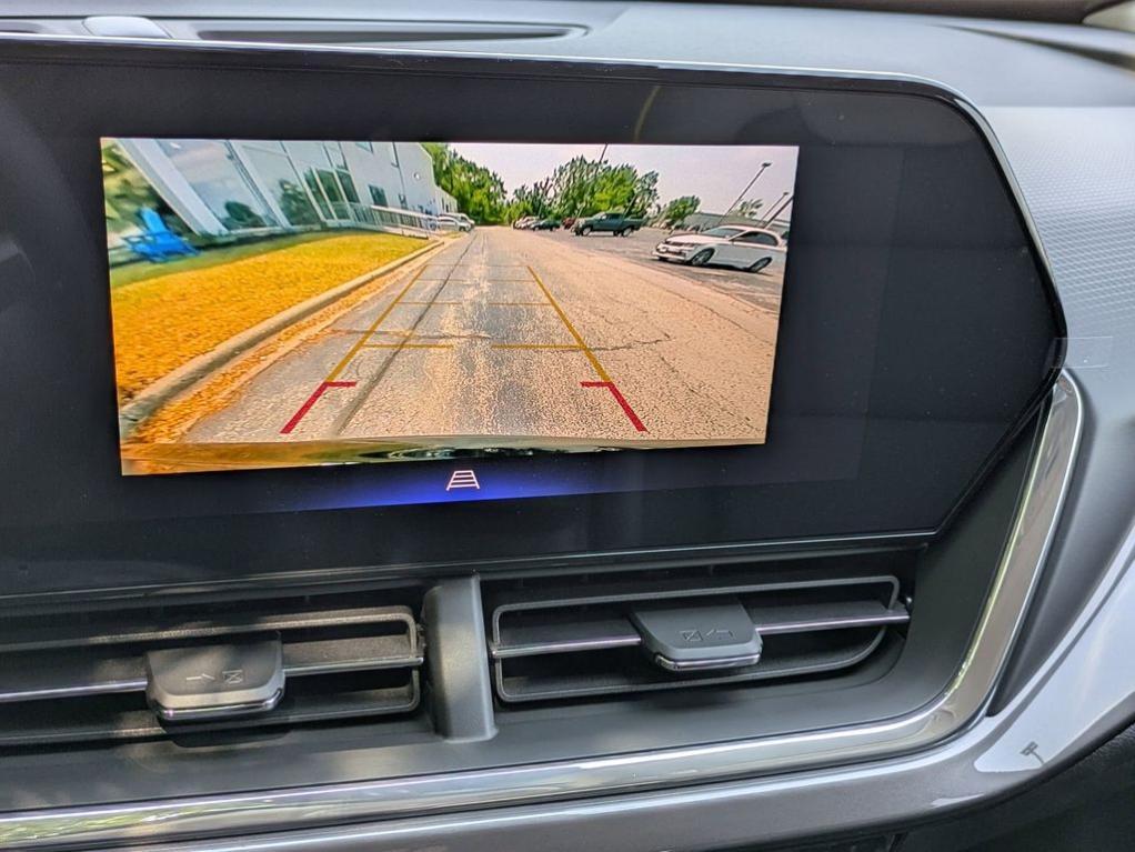 new 2025 Chevrolet Trax car, priced at $25,952