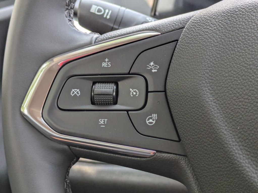 new 2025 Chevrolet Trax car, priced at $25,952
