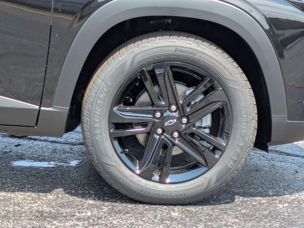 new 2025 Chevrolet Trax car, priced at $25,952