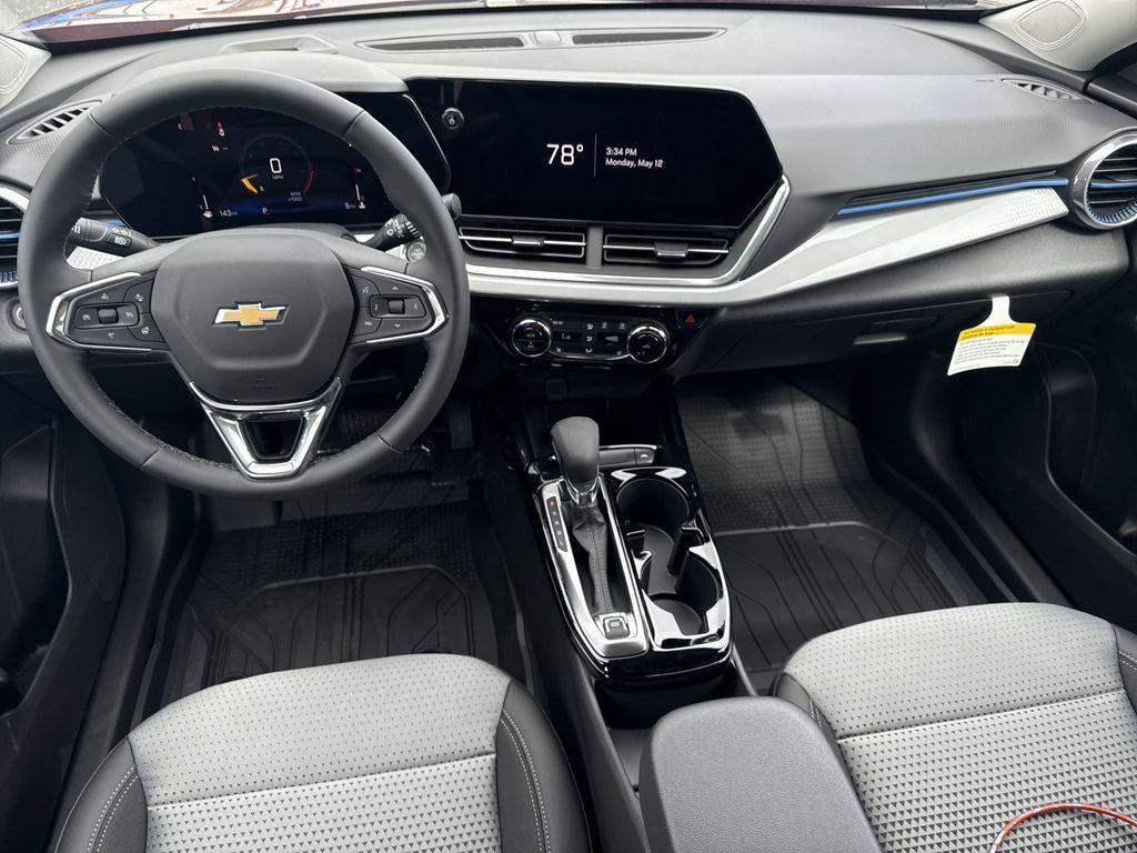 new 2025 Chevrolet Trax car, priced at $23,718