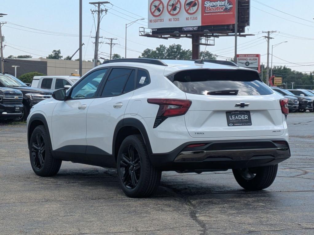 new 2025 Chevrolet Trax car, priced at $25,975