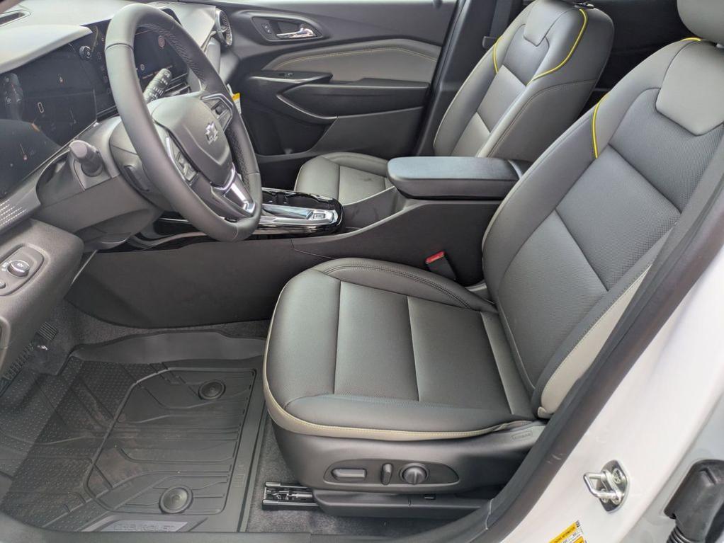 new 2025 Chevrolet Trax car, priced at $25,975