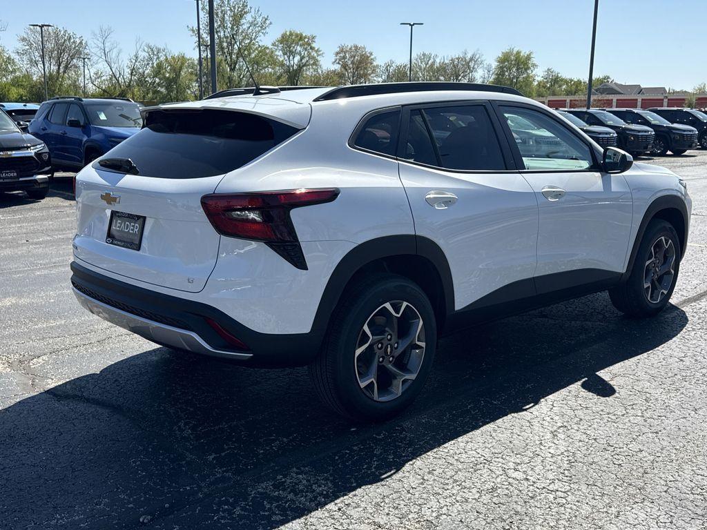 new 2025 Chevrolet Trax car, priced at $23,718