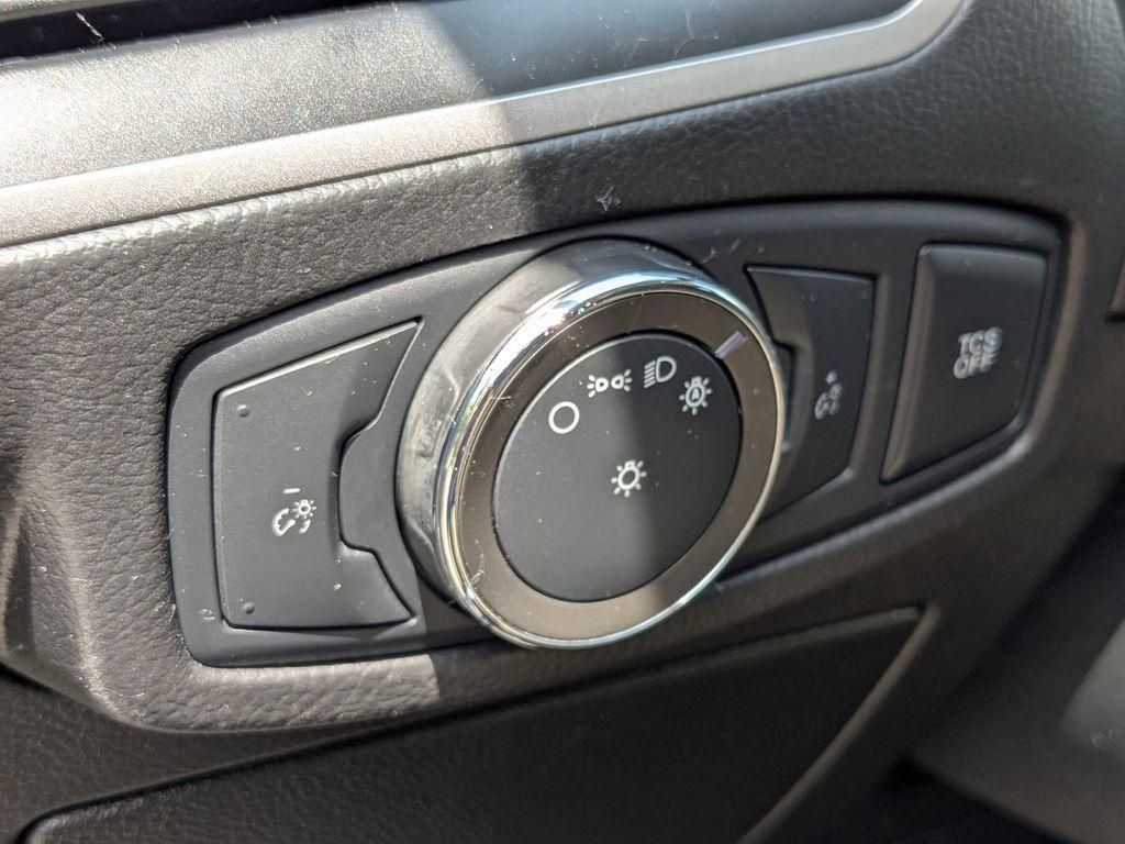 used 2022 Ford Edge car, priced at $22,813