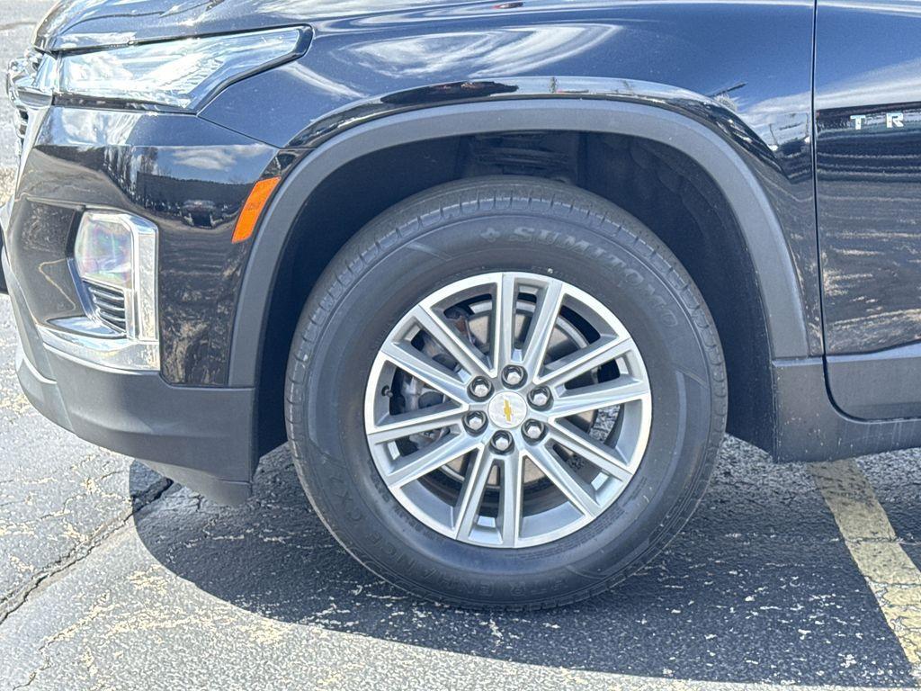 used 2022 Chevrolet Traverse car, priced at $24,367