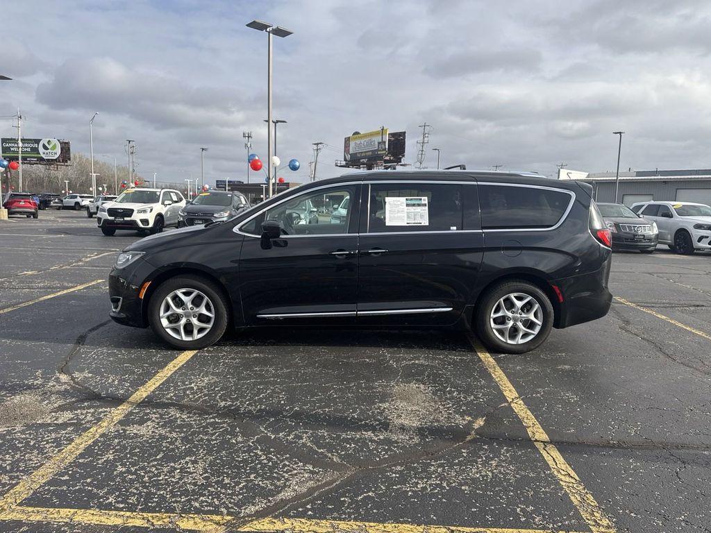 used 2018 Chrysler Pacifica car, priced at $18,264