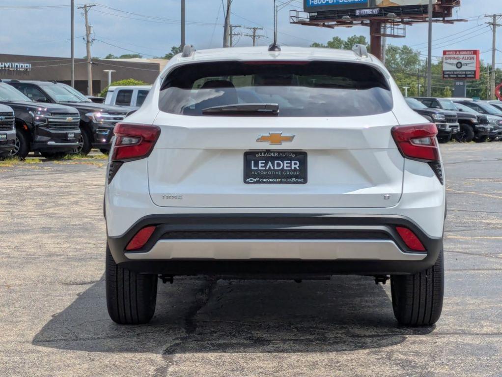 new 2025 Chevrolet Trax car, priced at $23,826