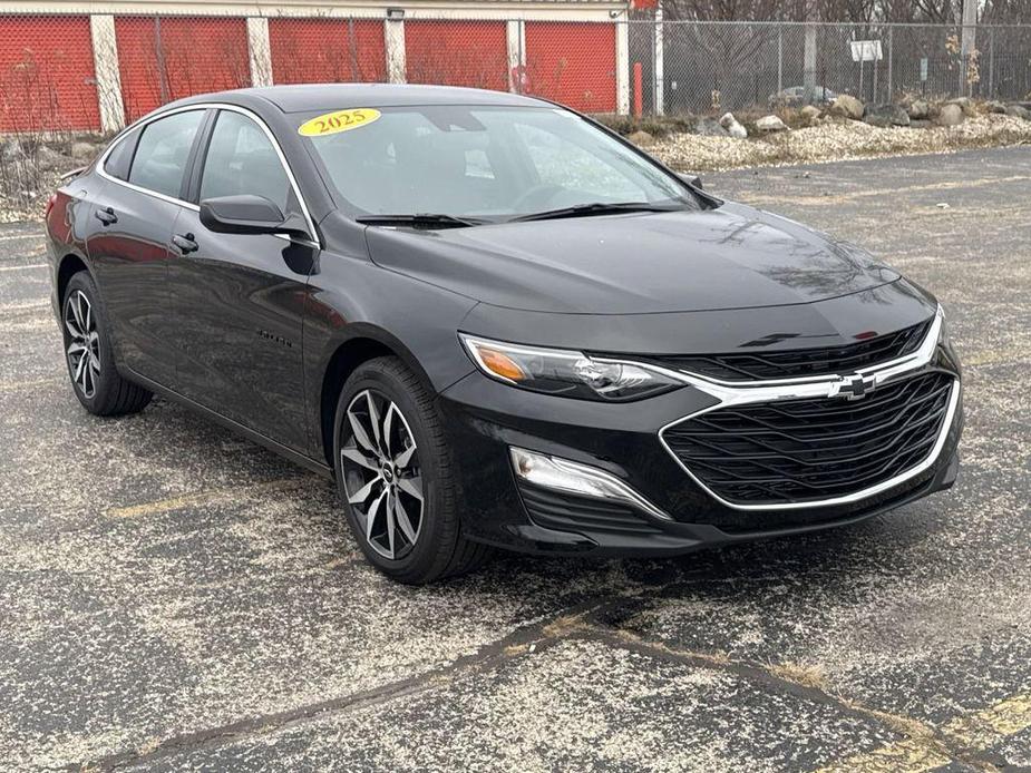 new 2025 Chevrolet Malibu car, priced at $25,933