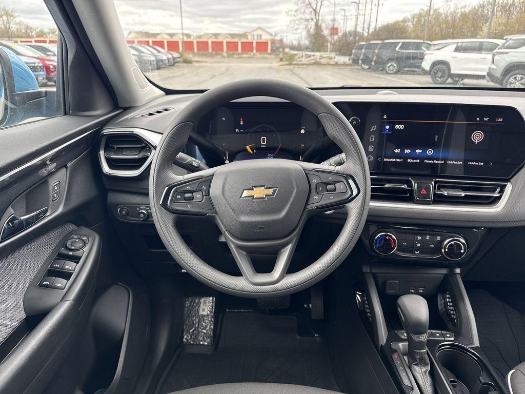 new 2025 Chevrolet TrailBlazer car, priced at $23,999