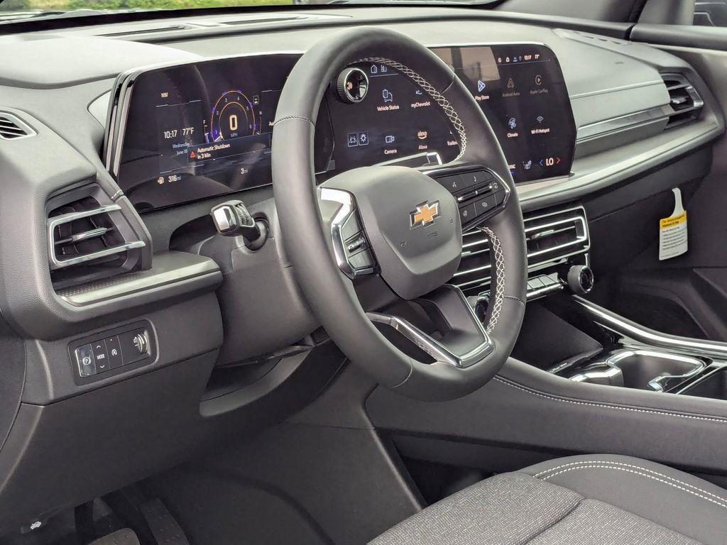 new 2025 Chevrolet Traverse car, priced at $41,706