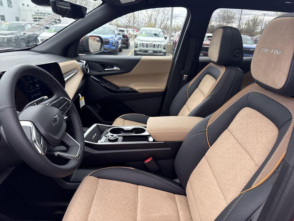 new 2025 Chevrolet Equinox car, priced at $38,316