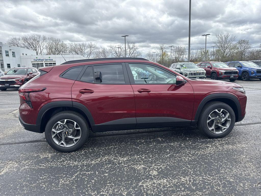 new 2025 Chevrolet Trax car, priced at $23,718