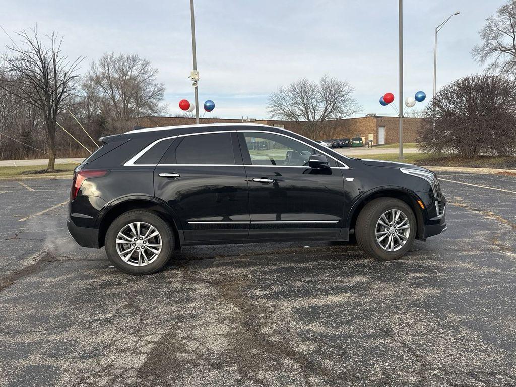 used 2022 Cadillac XT5 car, priced at $34,343