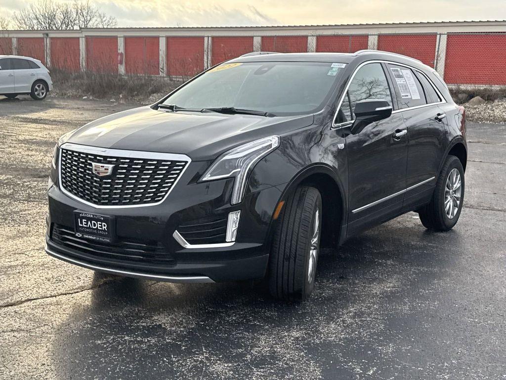 used 2022 Cadillac XT5 car, priced at $34,343