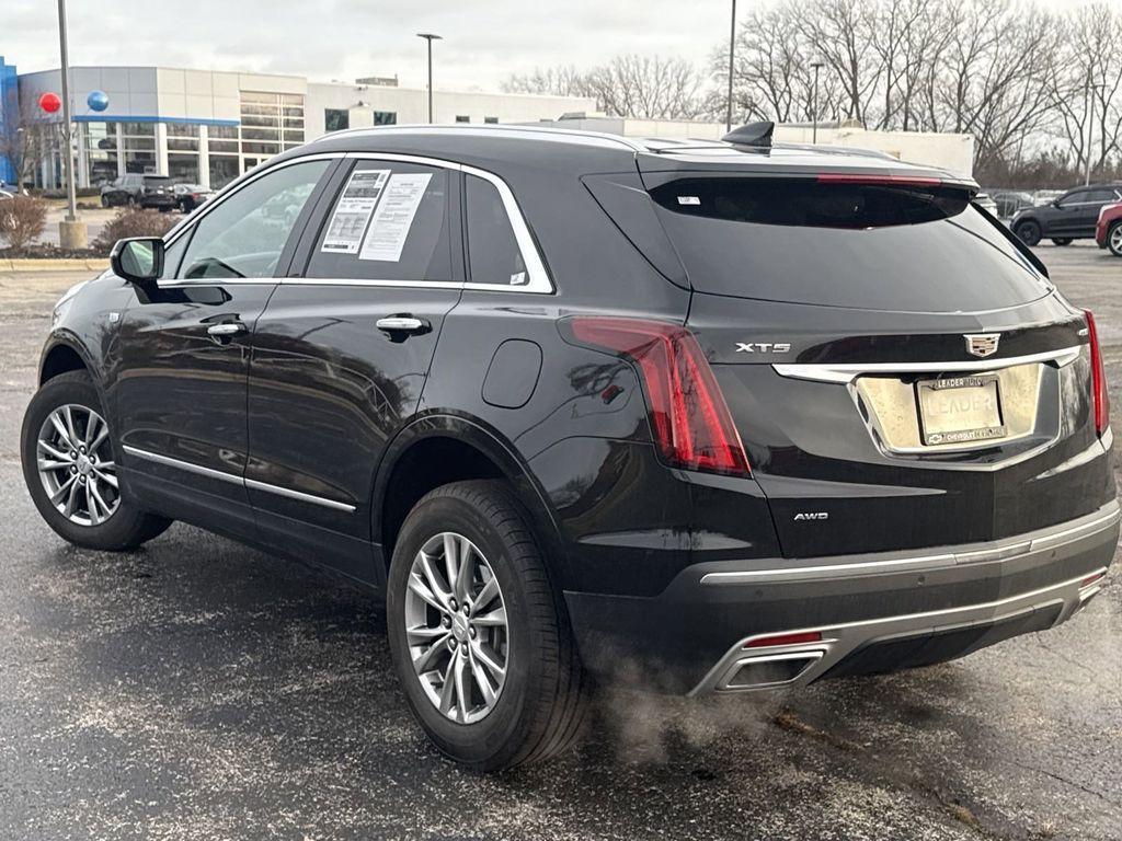 used 2022 Cadillac XT5 car, priced at $34,343