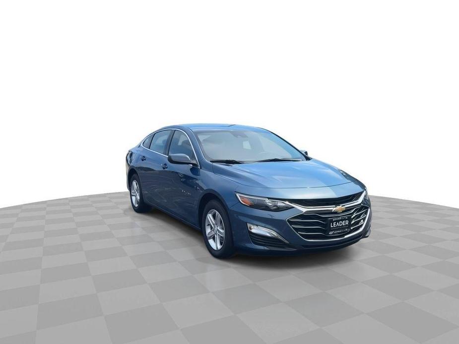 new 2025 Chevrolet Malibu car, priced at $23,994