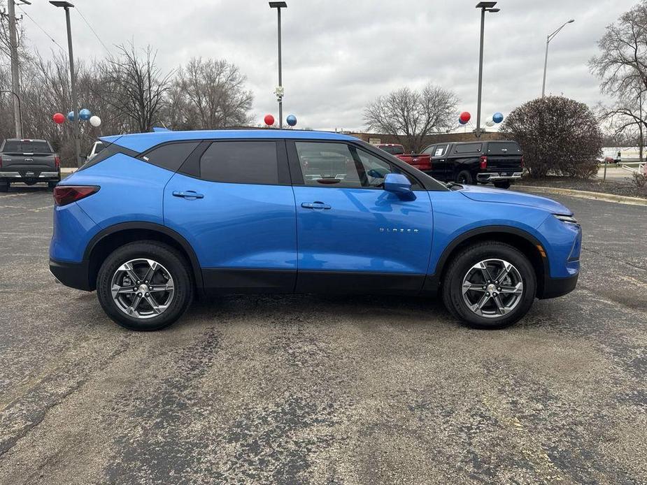 new 2025 Chevrolet Blazer car, priced at $33,223