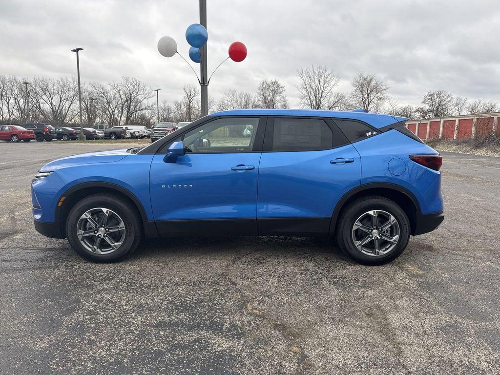 new 2025 Chevrolet Blazer car, priced at $33,223