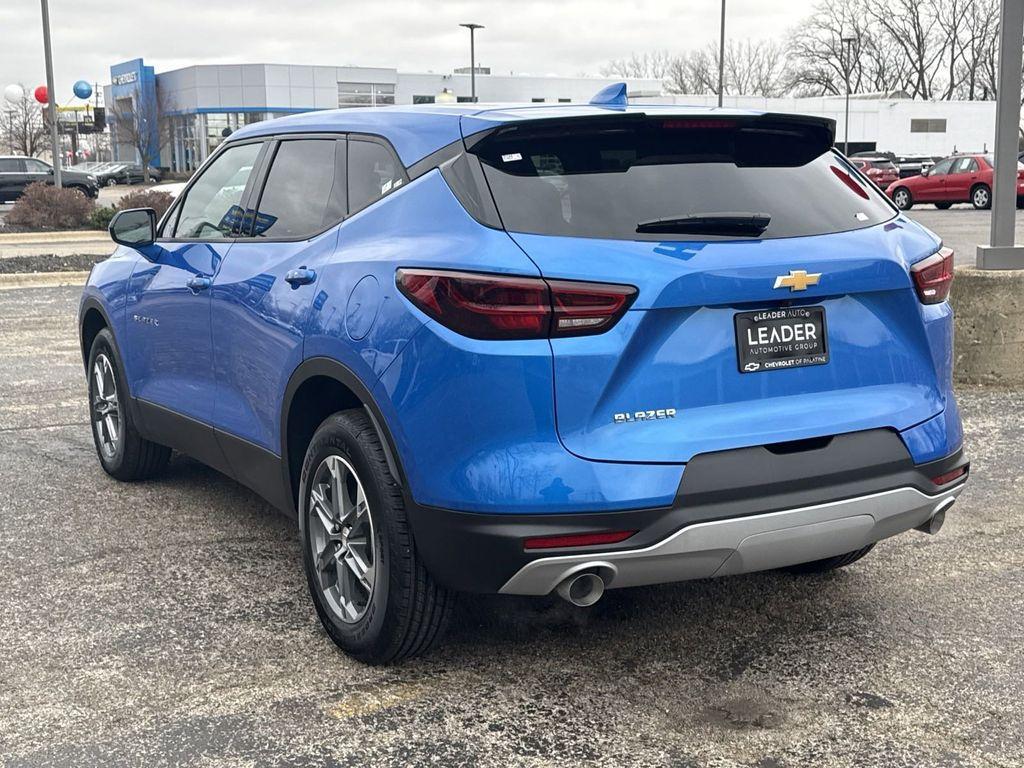 new 2025 Chevrolet Blazer car, priced at $33,223