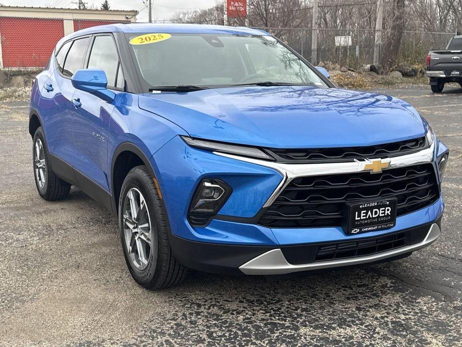 new 2025 Chevrolet Blazer car, priced at $33,223