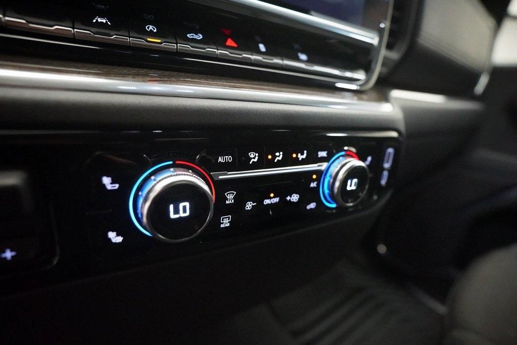 used 2025 GMC Sierra 1500 car, priced at $43,284