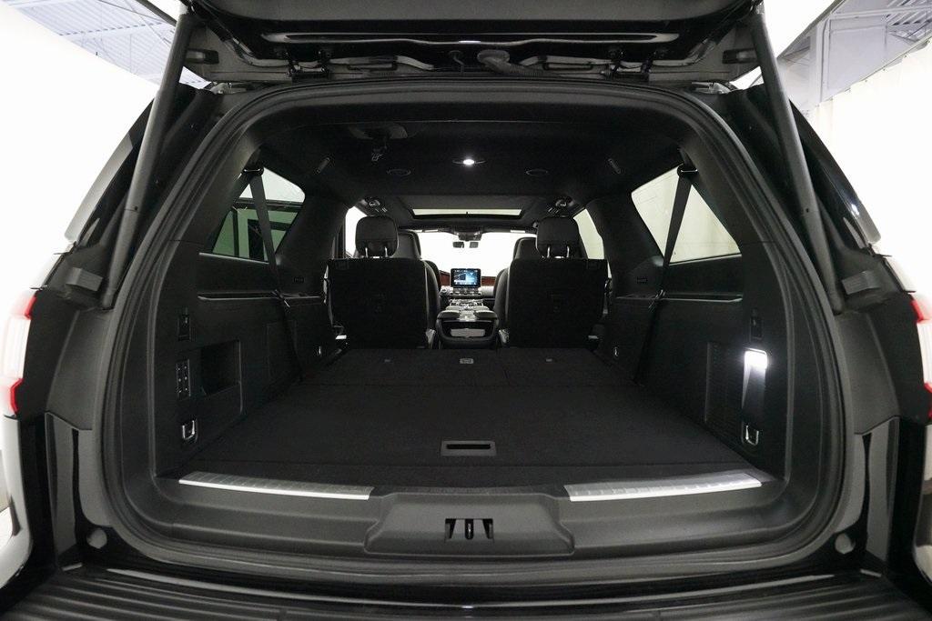 used 2019 Lincoln Navigator L car, priced at $38,446