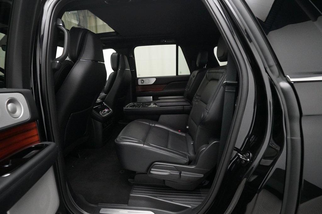 used 2019 Lincoln Navigator L car, priced at $38,446
