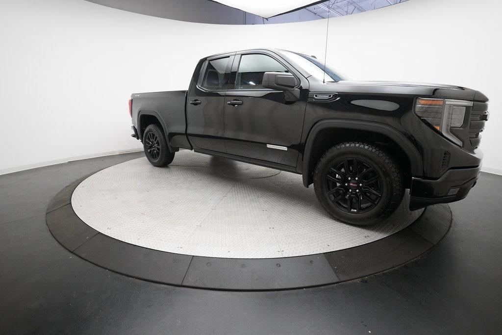 used 2025 GMC Sierra 1500 car, priced at $44,026
