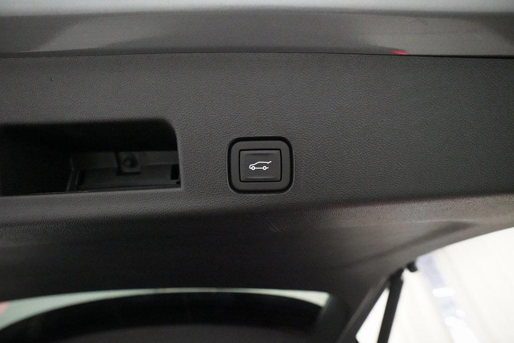 used 2024 GMC Acadia car, priced at $48,286