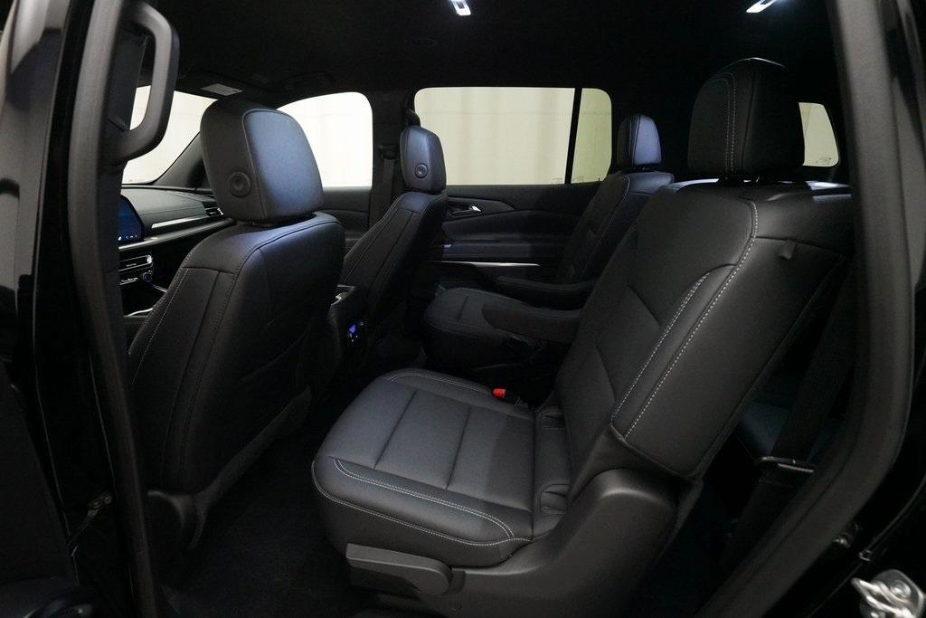 used 2025 Chevrolet Traverse car, priced at $41,044
