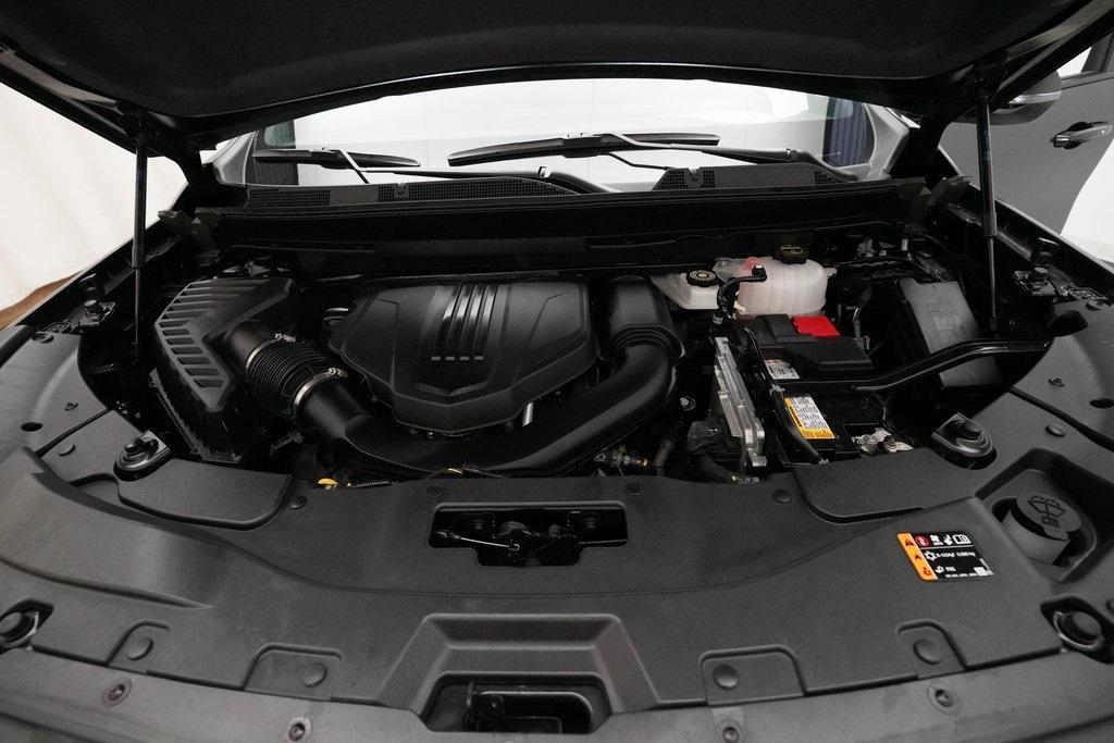 used 2025 Chevrolet Traverse car, priced at $41,044