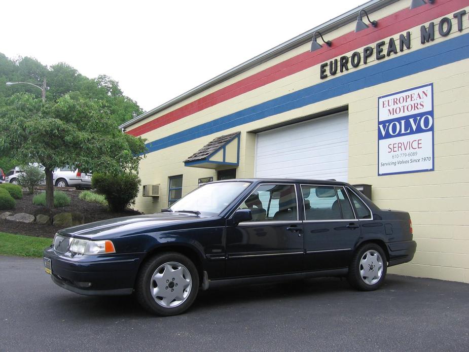 used 1998 Volvo S90 car, priced at $6,500
