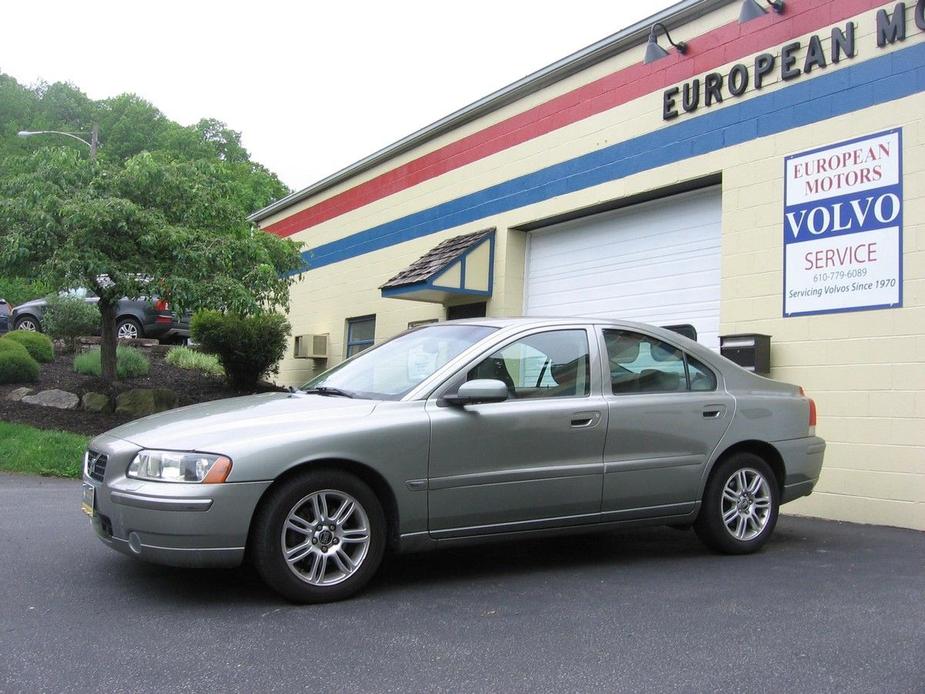 used 2006 Volvo S60 car, priced at $5,700