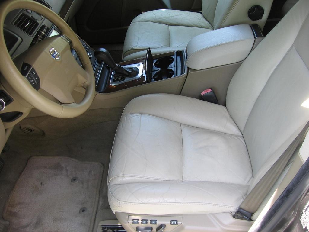 used 2011 Volvo XC90 car, priced at $10,500