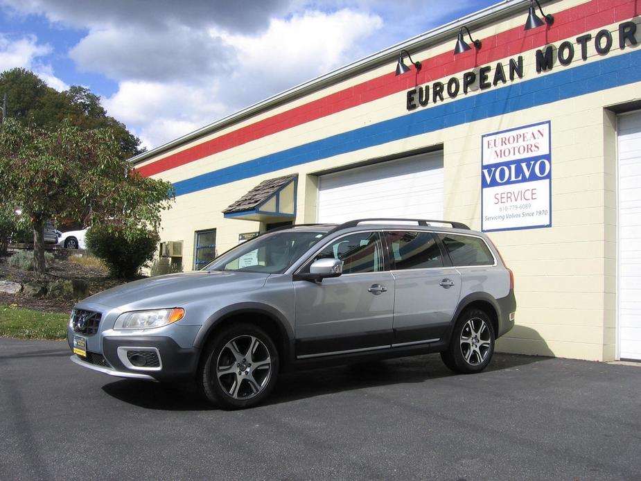 used 2012 Volvo XC70 car, priced at $9,700