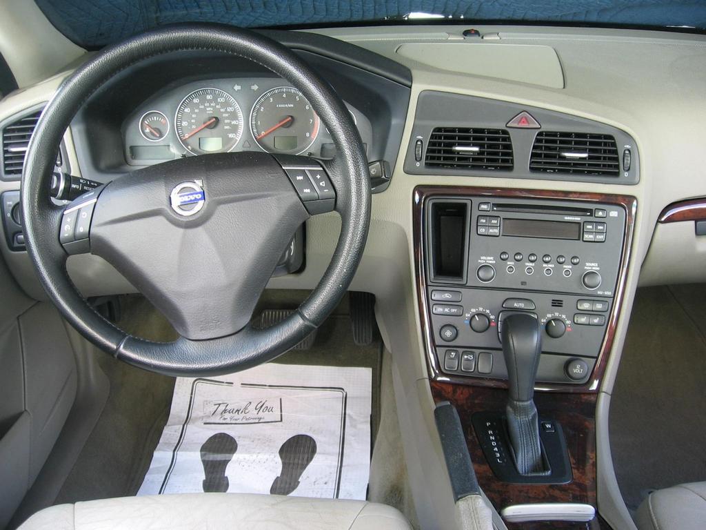 used 2007 Volvo S60 car, priced at $6,000