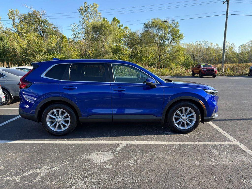 used 2023 Honda CR-V car, priced at $27,900