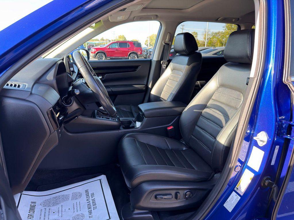 used 2023 Honda CR-V car, priced at $27,900