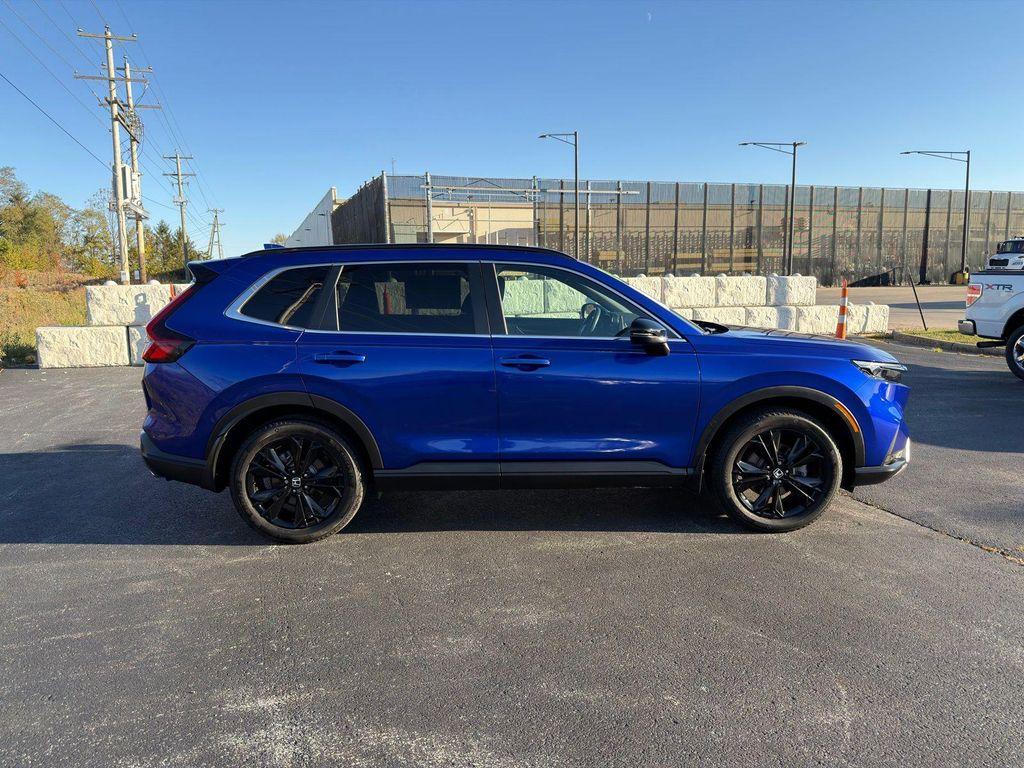 used 2024 Honda CR-V Hybrid car, priced at $33,400