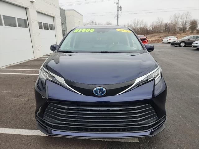 used 2021 Toyota Sienna car, priced at $31,400