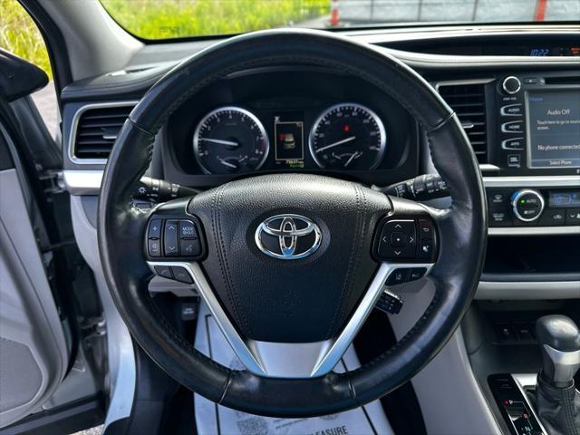 used 2019 Toyota Highlander car, priced at $30,800