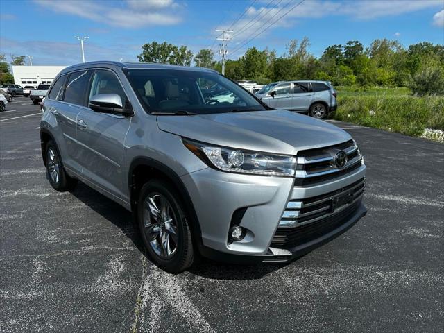 used 2019 Toyota Highlander car, priced at $30,800