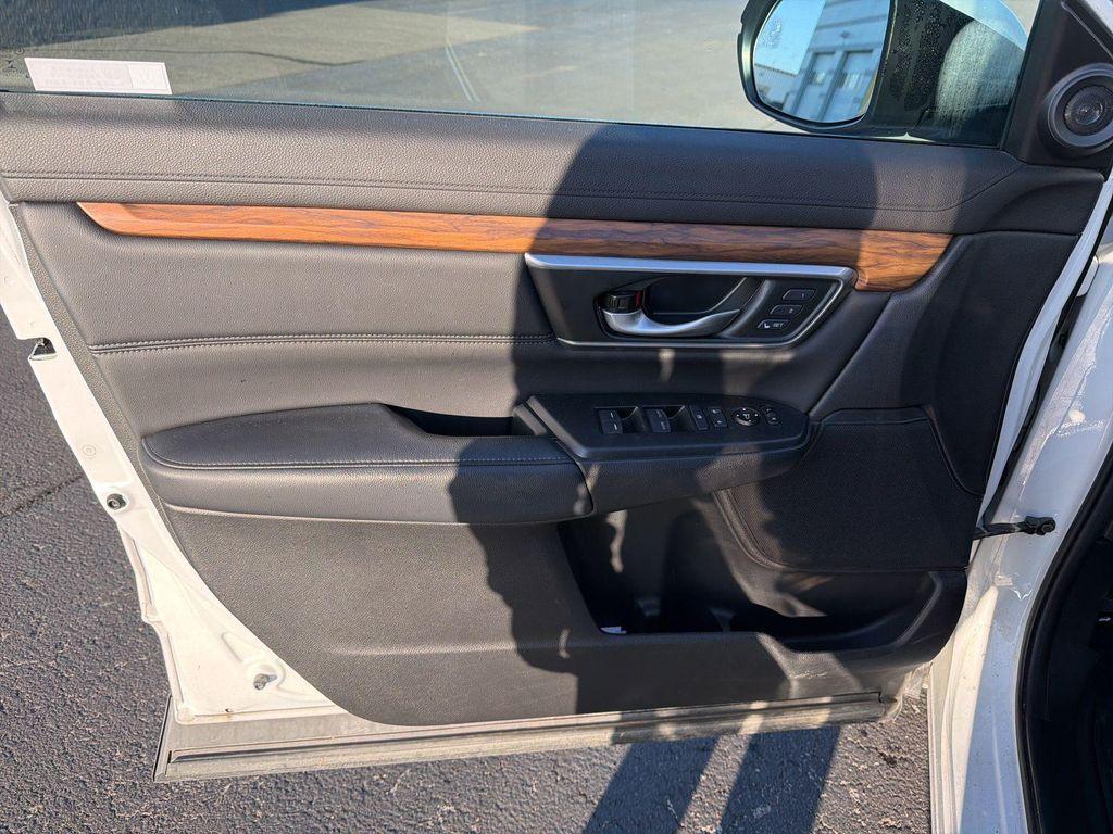used 2021 Honda CR-V car, priced at $28,400