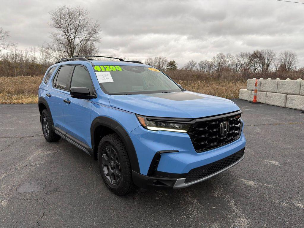 used 2023 Honda Pilot car, priced at $41,200