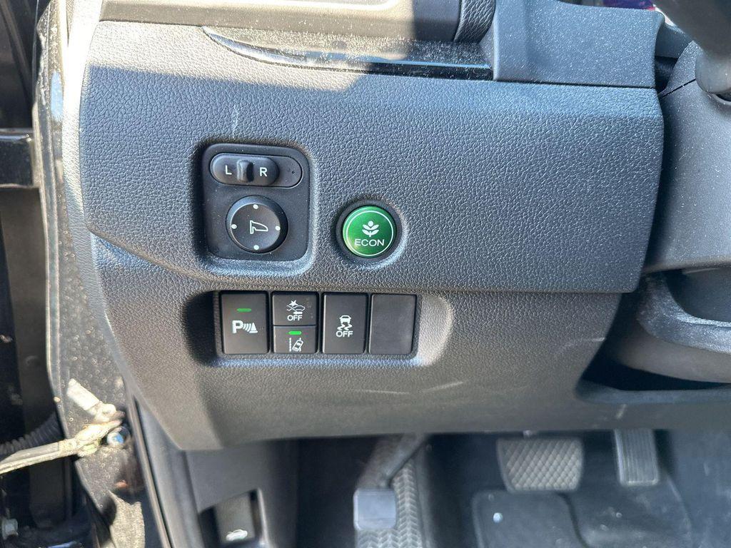 used 2022 Honda Pilot car, priced at $31,400
