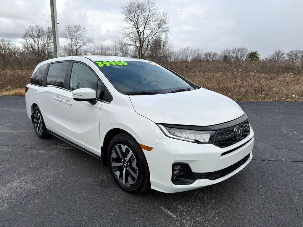 used 2025 Honda Odyssey car, priced at $39,900