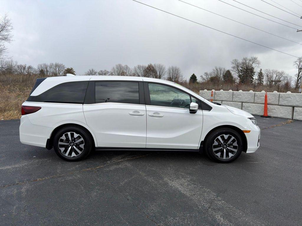 used 2025 Honda Odyssey car, priced at $39,900