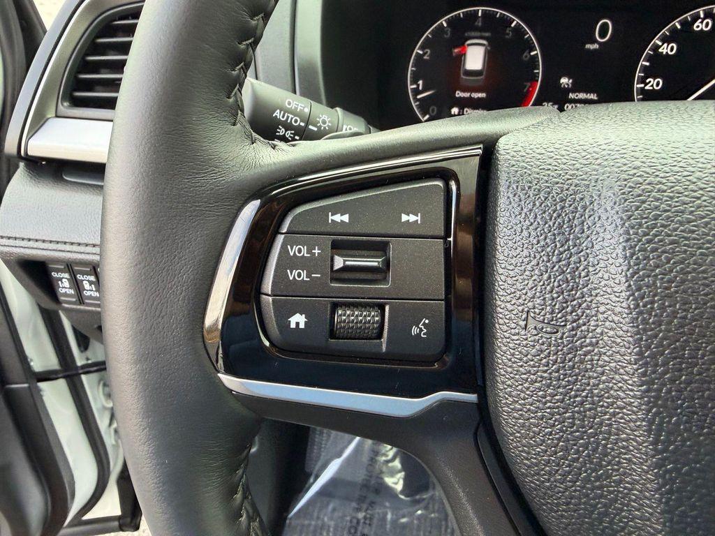 used 2025 Honda Odyssey car, priced at $39,900